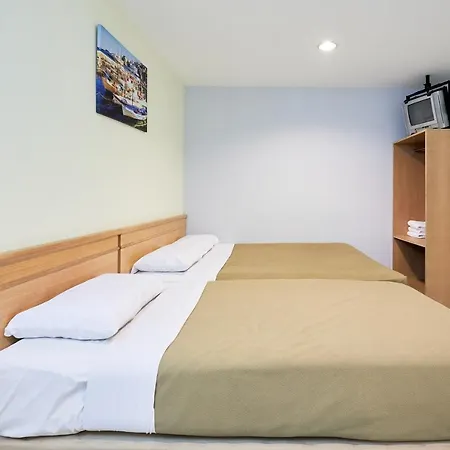 Tang City Hotel, Petaling Street, Merdeka Pnb 118 Tower